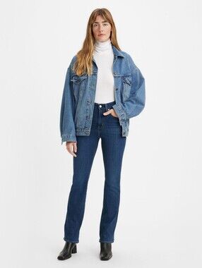 Levi's 725 High Rise Bootcut Jeans in Lapis Dark Horse Wash